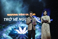 Bấm vào hình để xem slide Show