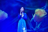 Bấm vào hình để xem slide Show