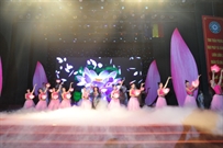 Bấm vào hình để xem slide Show