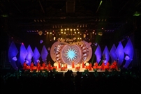 Bấm vào hình để xem slide Show