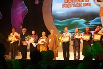 Bấm vào hình để xem slide Show