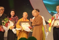 Bấm vào hình để xem slide Show