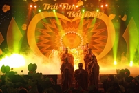 Bấm vào hình để xem slide Show