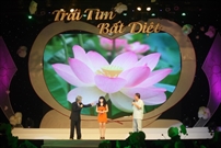 Bấm vào hình để xem slide Show