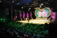 Bấm vào hình để xem slide Show