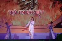 Bấm vào hình để xem slide Show