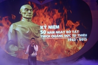 Bấm vào hình để xem slide Show