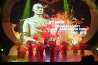 Bấm vào hình để xem slide Show