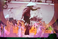 Bấm vào hình để xem slide Show