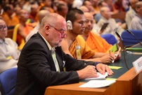 Bấm vào hình để xem slide Show