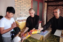 Bấm vào hình để xem slide Show