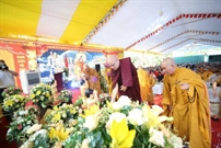 Bấm vào hình để xem slide Show