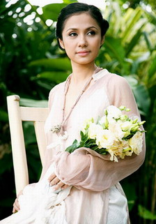 Những mỹ nhân
nương nhờ cửa
Phật