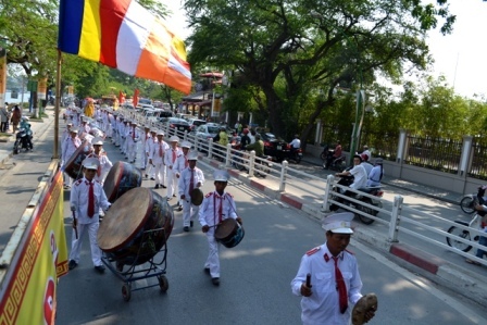 Đội kèn Tây cũng đồng hành với buổi diễu hành