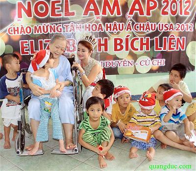 Hoa Hau di tu (17) Hoa Hau di tu (17)