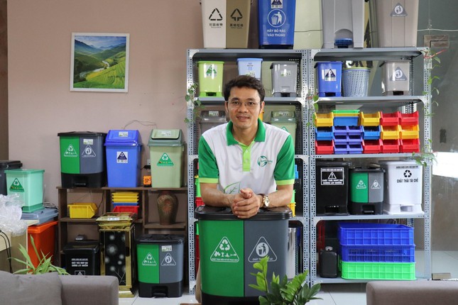 Người miệt mài khơi lên tình yêu môi trường ảnh 2